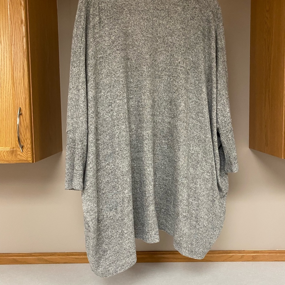 Flaunt Boutique Gray Speckled Cardigan - Picture 9 of 12